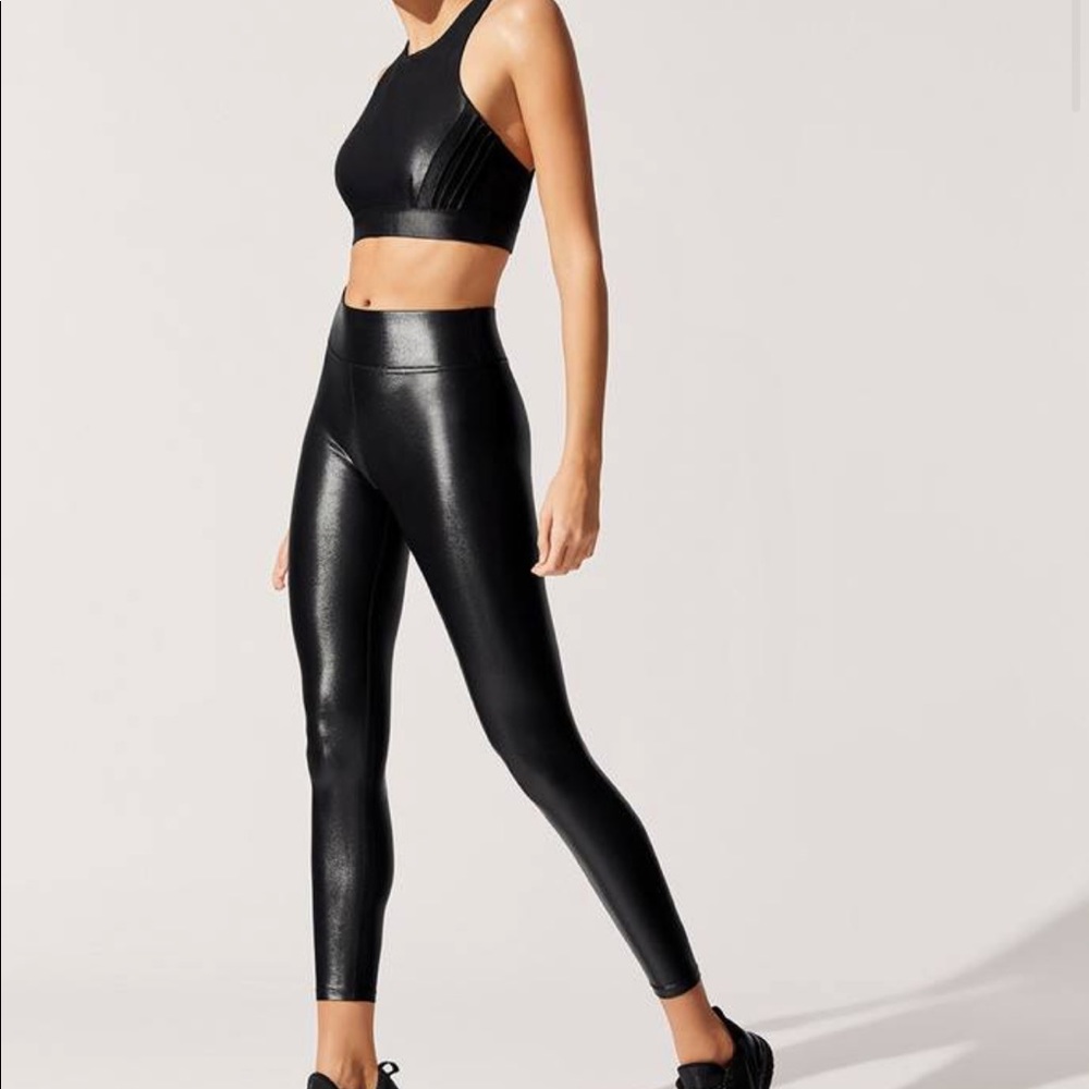 Carbon38 Takarta 7/8 legging.